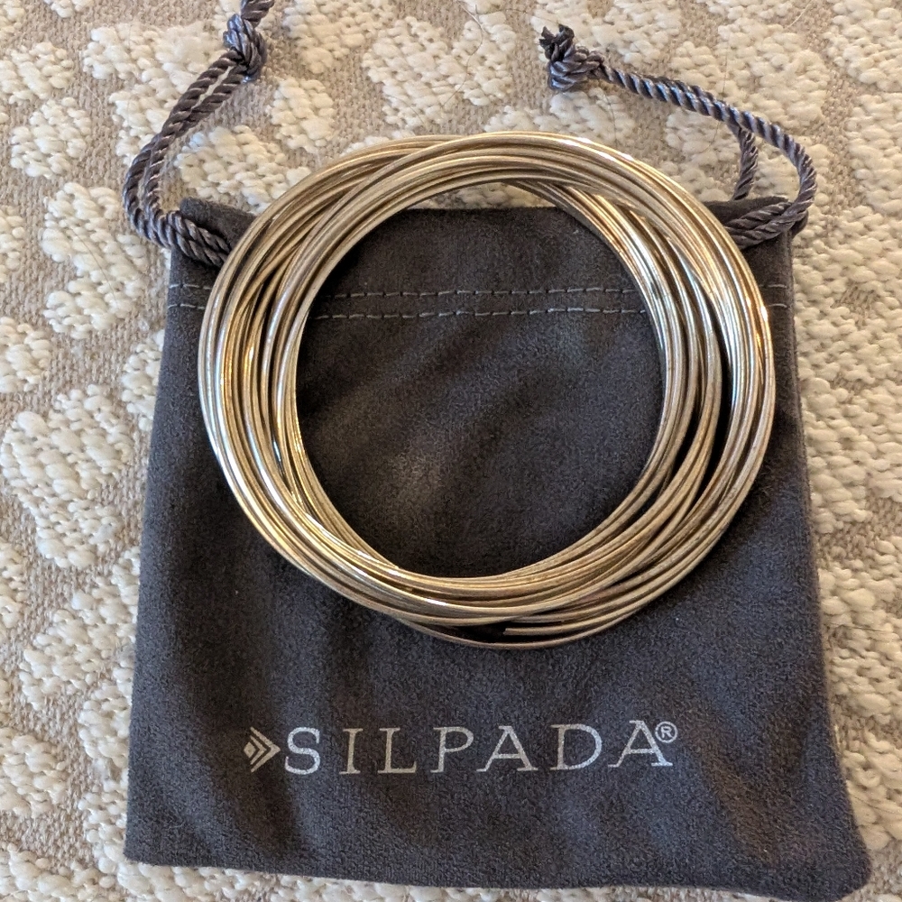 Silpada 21 Bangle Salute Interlocking sterling silver bracelet B0640